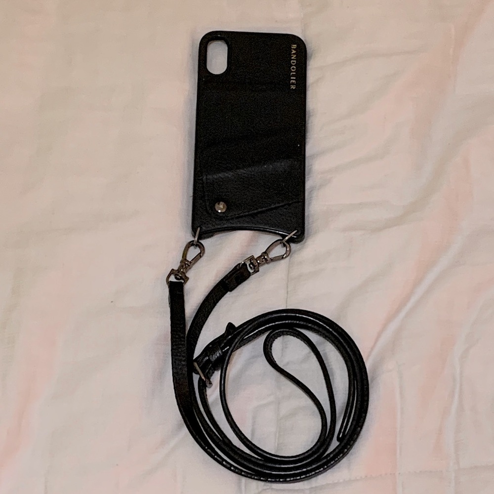 BANDOLIER IPHONE XR CASE 🤳